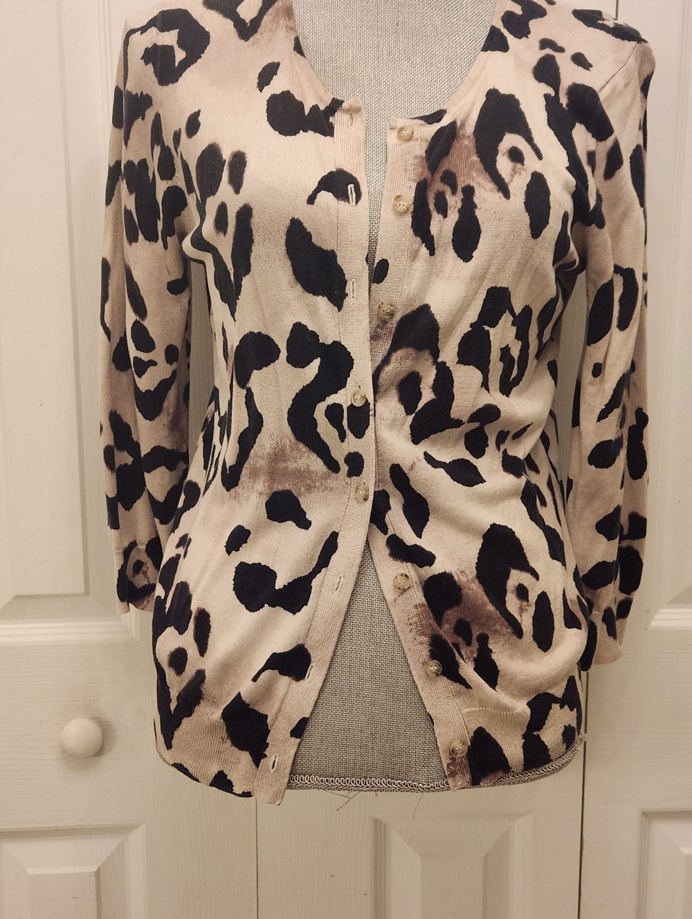 Ann Taylor Women's Beige and Black Leopard Print Cardigan Jacket